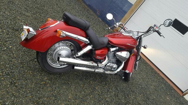 ALMOST NEW Honda shadow 750