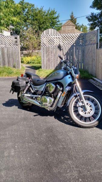 Suzuki Boulevard $4500$