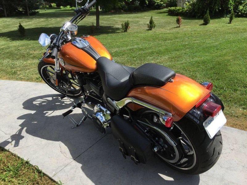 2015 Harley-Davidson FXSB Breakout