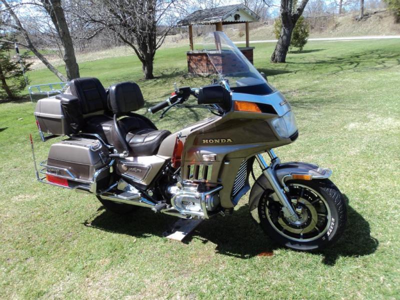 1984 HONDA GOLDWING 1200 MINT CONDITION