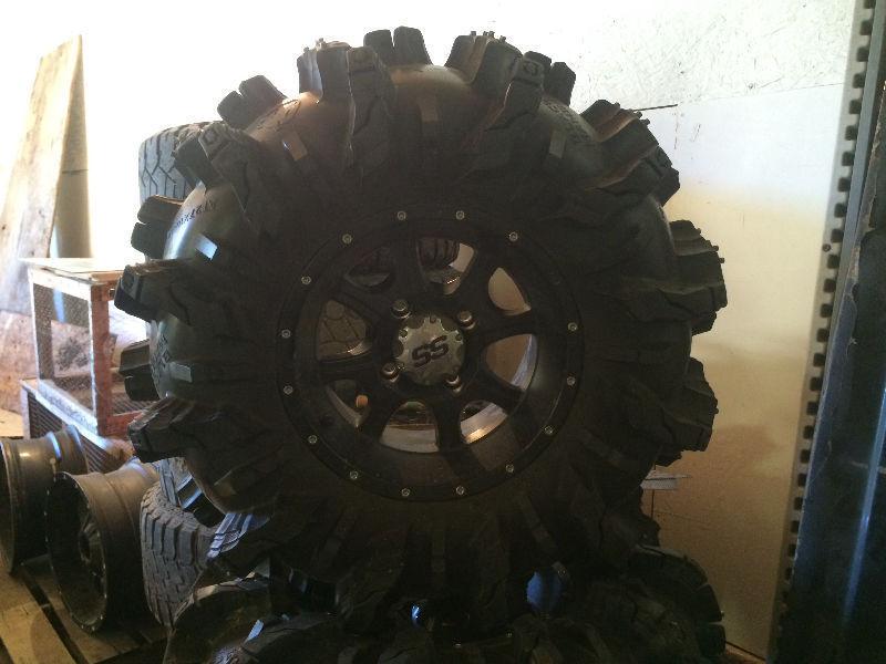 Quad Tires (Black Mamba)