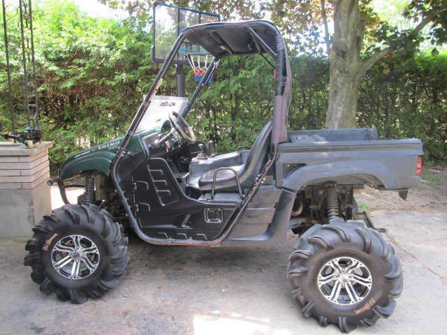 YAMAHA RHINO 4X4 SIDE BY SIDE WITH 7 INCH LIFT