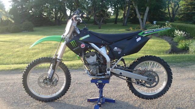 04 Kawasaki KX250f needs tlc