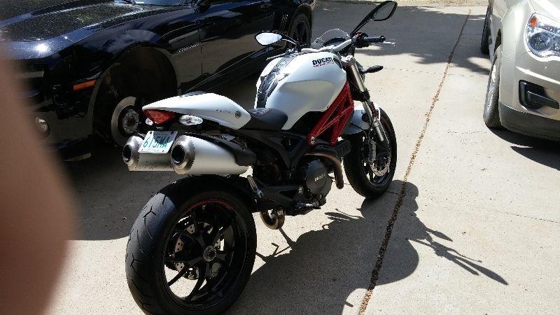 Like new 2013 Ducati 796 Monster with ABS only 974 km