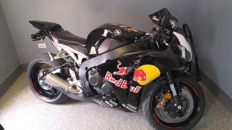 NEED GONE 2009 Honda CBR1000RR ABS REDBULL LOW KMS