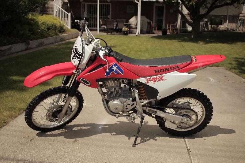 /\/\/\ MINT CONDITION 2005 CRF 150F QUICK SALE! /\/\/\