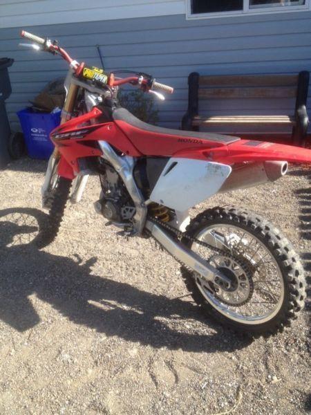 Clean 2005 Honda crf250r