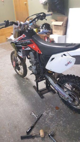 CRF 150R