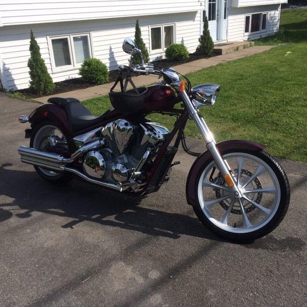 REDUCED again! Bike has to go! 2011 Fury (low Kms!)