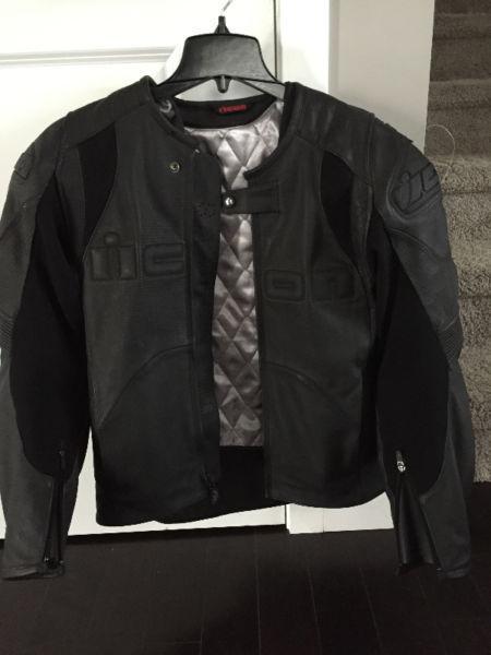 Icon Overlord Stealth Leather Jacket - Medium