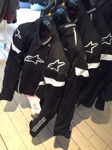 ALPINESTARS T-GP PLUS R AIR MOTORCYCLE RIDING JACKETS IN STOCK!