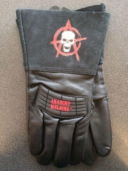Skull Gauntlet Style Leather Gloves