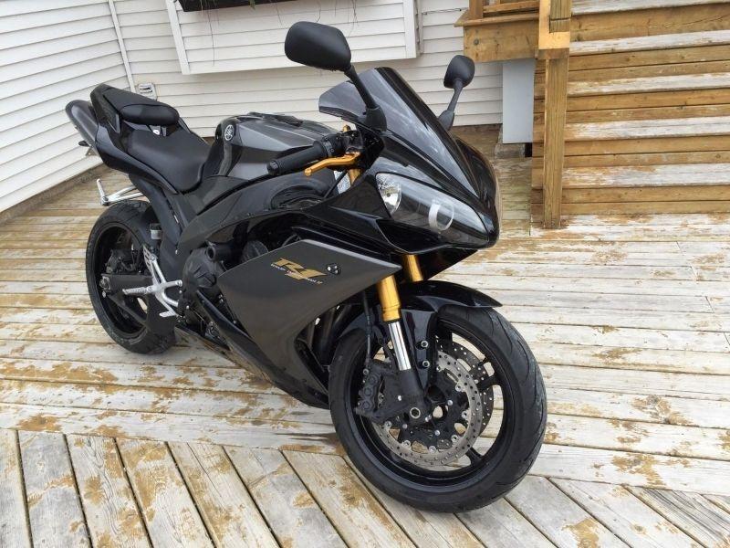 2008 Yamaha R1 YZFR1 Low Kms