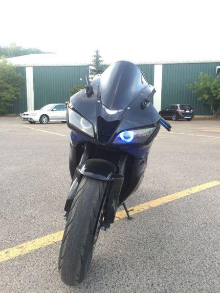 2011 cbr 600rr in good condition with upgrades