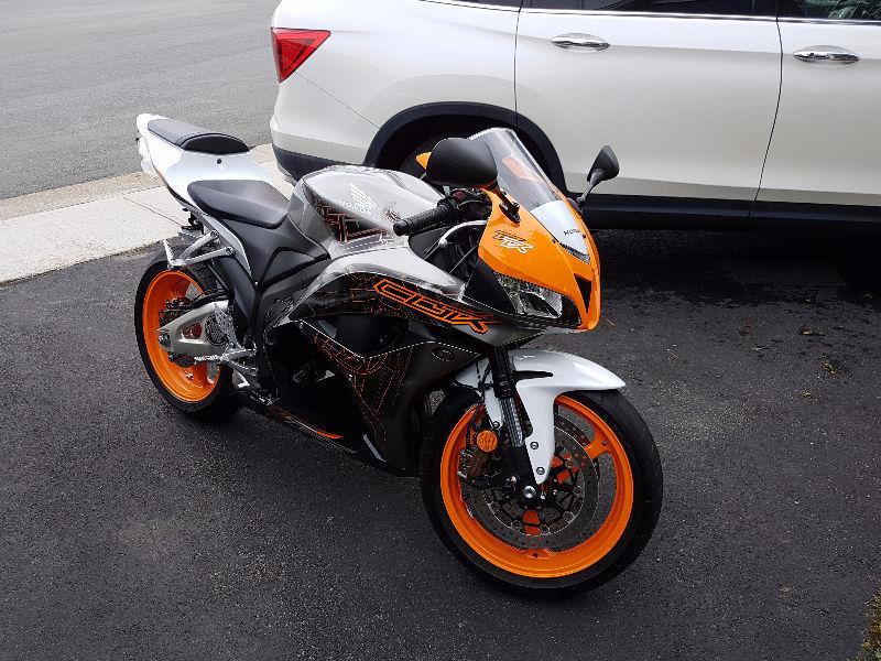 2011 Honda CBR 600 rra Showroom Condition