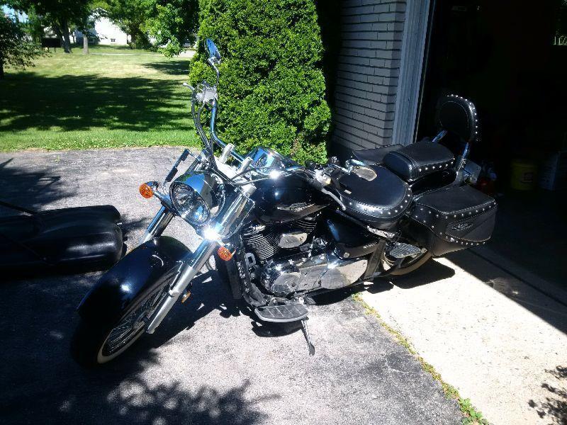 2005 C50T Suzuki Boulevard