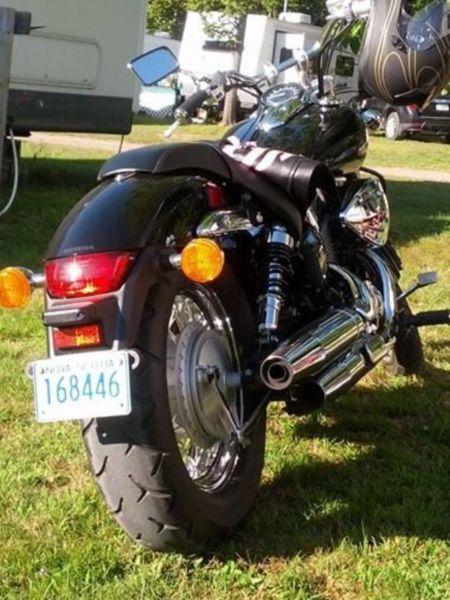 Low km 2008 Honda Shadow 750