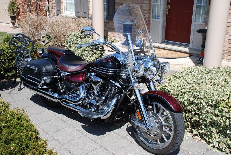 2006 Yamaha Stratoliner S (Low KM Showroom Condition)