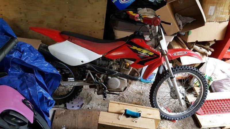 2003 Honda xr100 dirt bike