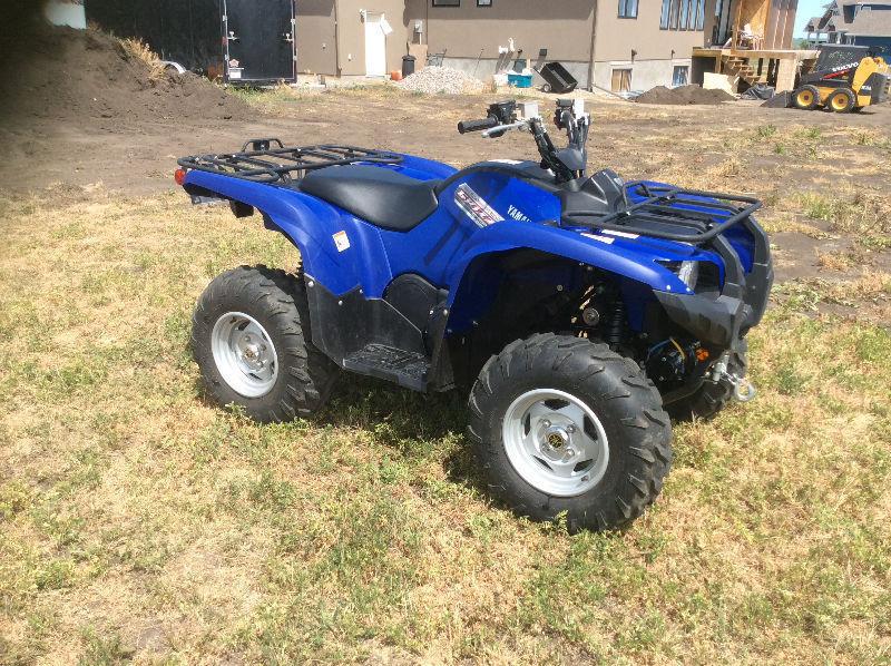 ALMOST NEW GRIZZLY QUAD INCLUDES TRAILER