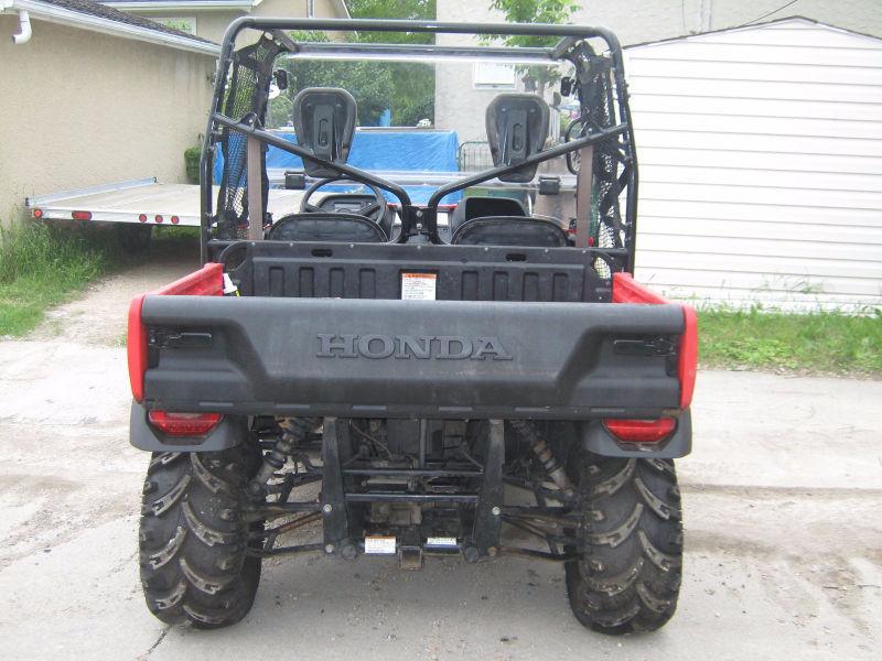 2009 Honda Big Red 700 SxS 4x4