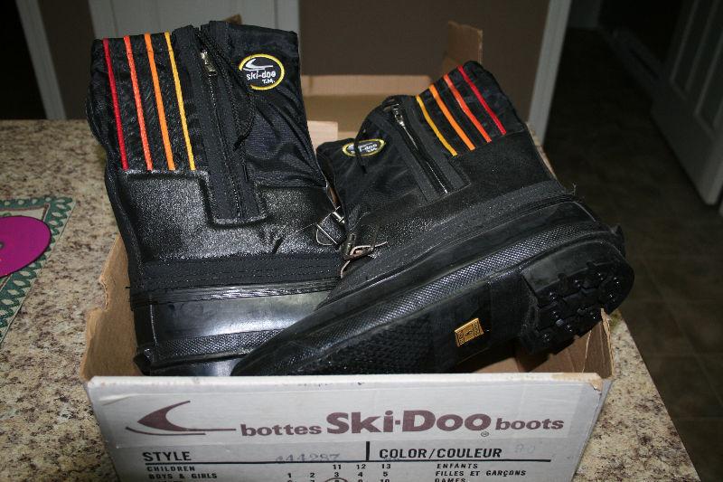 NOS 1976 Ski-Doo Boots