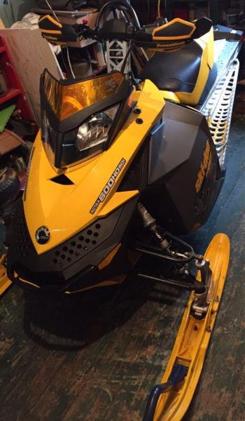 Summer deal- 2008 renegade Mxz 600 for sale