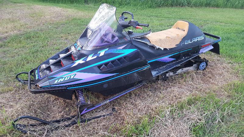 Polaris indy 600 snowmobile for sale