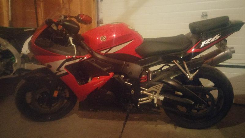 2004 yamaha r6 *MINT CONDITION*