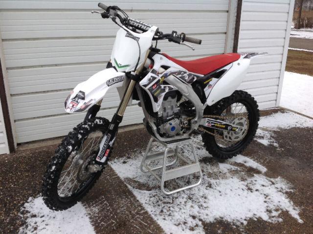 Never Raced Low Hour KX450F