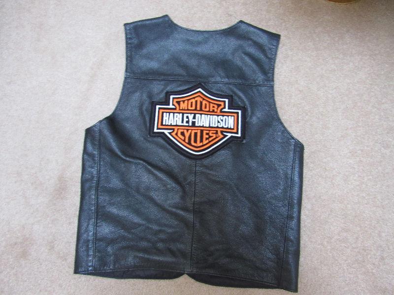 Genuine Harley Davidson leather vest - Medium