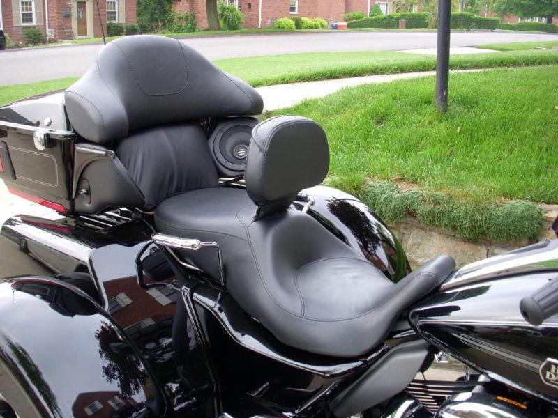 Driver backrest and braket for Harley touring