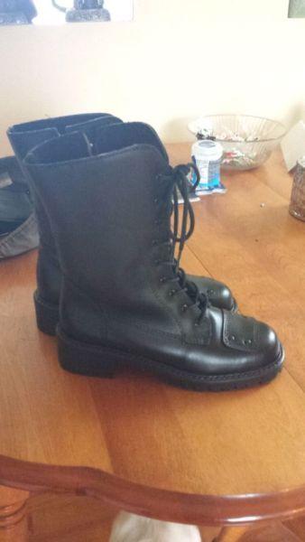 Women's motorcycle boots
