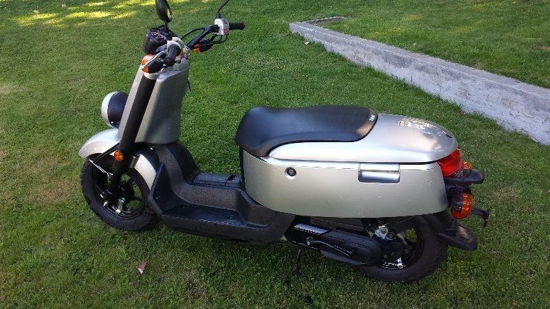 Yamaha C3 scooter, Like new