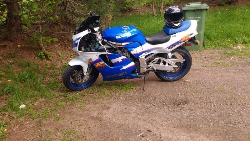 Gsxr750 *BRAND NEW INSPECTION OBOcomes with helmet*GREAT SHAPE**