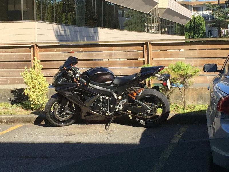The best deal in BC - 2010 Gsxr 750 6500$