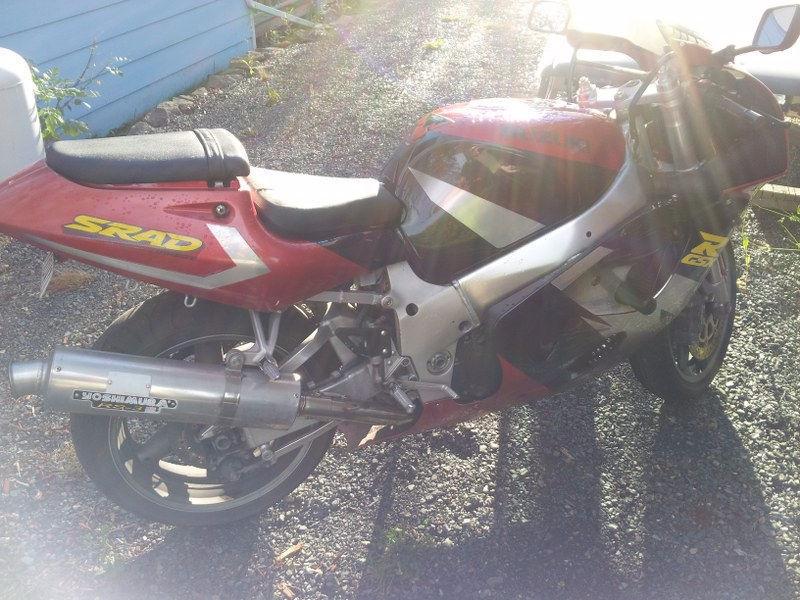 TWO For ONE - GSXR 750 - Includes Parts Bike