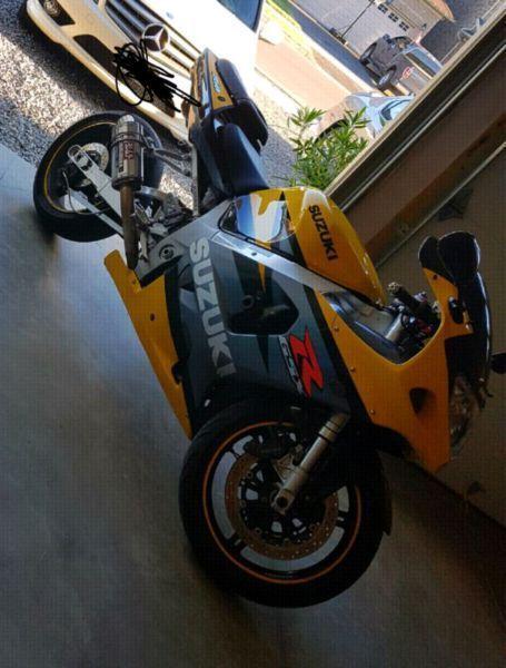 03 gsxr 750 cleanest bike youll see