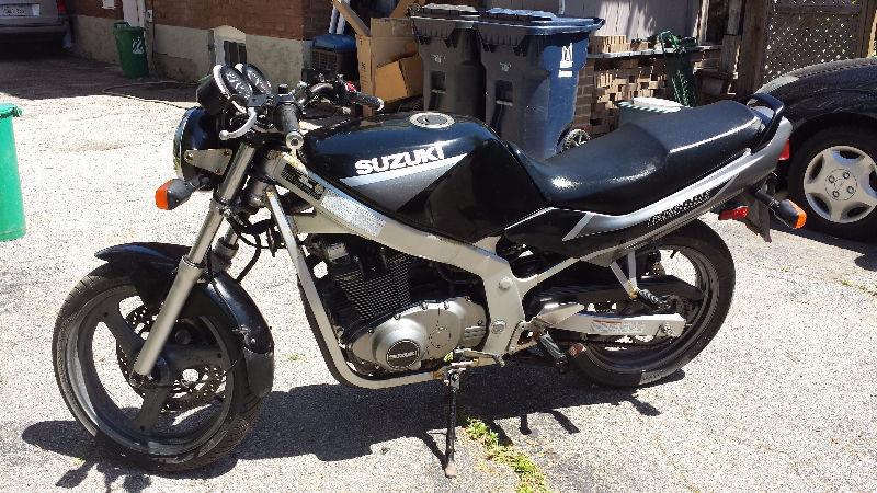98 Suzuki GS500 in good condition for only 1450$.Good engine