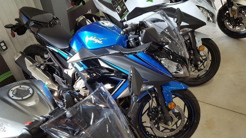 2015 Kawasaki Motorcycle BLOWOUT @ Roy Duguay Sales!!