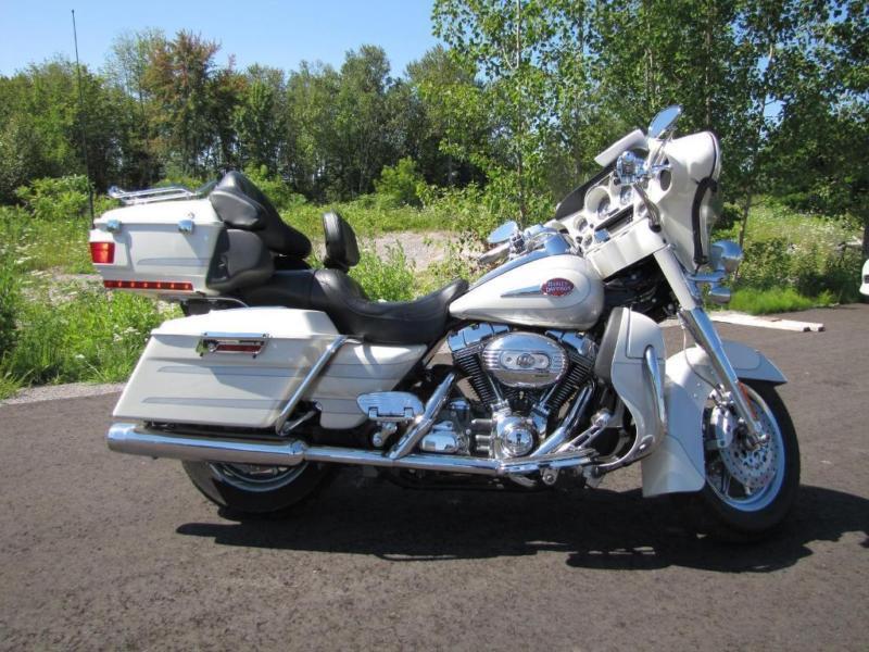 2008 Harley-Davidson® FLHTCU - ULTRA CLASSIC