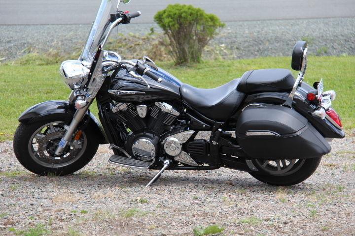 Yamaha VStar 1300 touring