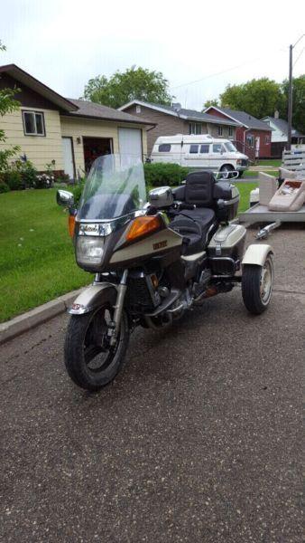 1987 venture royale trike 3 wheels