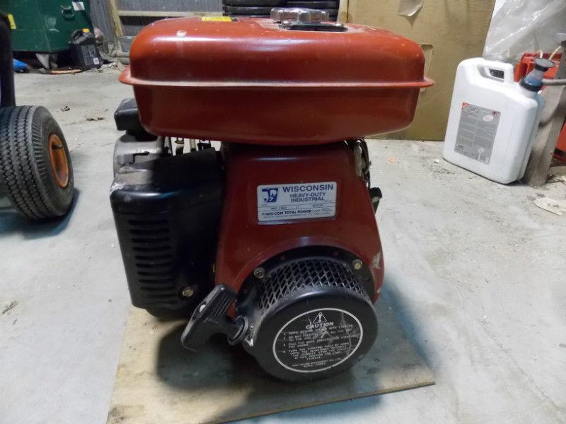 Wisconson WE 180 gas engine 5 Hp NEW side shaft never been used