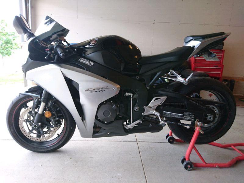 2008 CBR1000RR - MINT