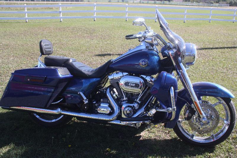 Harley Davidson CVO Road King