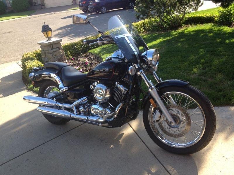 REDUCED! MUST SELL! 2011 Yamaha V Star 650 cc in MINT CONDITION