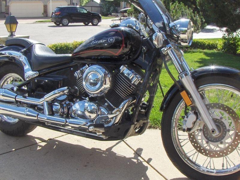 REDUCED! MUST SELL! 2011 Yamaha VStar 650 cc in MINT CONDITION