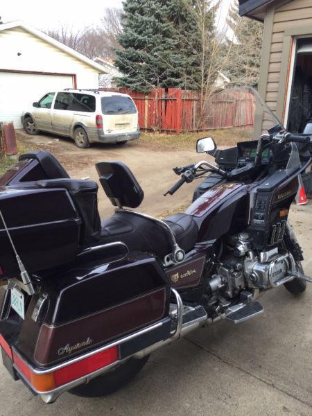 Very Good Original Condition 1200 Gold Wing
