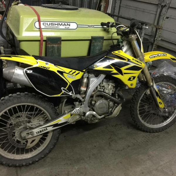 Yamaha yz250f four stroke need gone make offer!